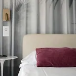 Hotel Jerry - Beachfront & Private Pool