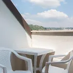 Jerry - Beachfront & Private Pool Hotel Grottammare