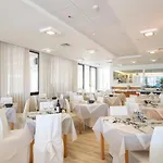 Jerry - Beachfront & Private Pool 3*
