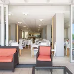 Hotel Jerry - Beachfront & Private Pool