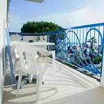 Jerry - Beachfront & Private Pool