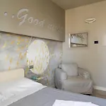 Jerry - Beachfront & Private Pool