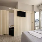 Jerry - Beachfront & Private Pool 3*