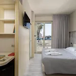 Jerry - Beachfront & Private Pool