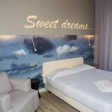 Отель Jerry - Beachfront & Private Pool