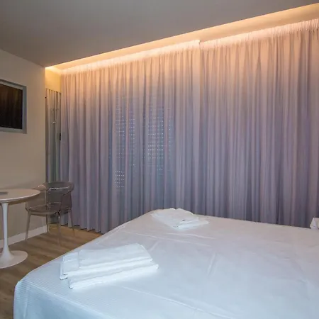 Jerry - Beachfront & Private Pool 3* Grottammare