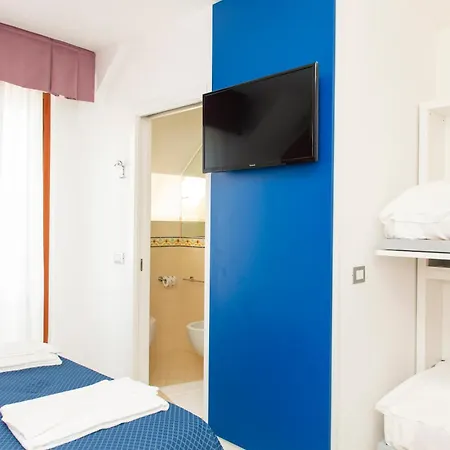 Jerry - Beachfront & Private Pool Отель 3*