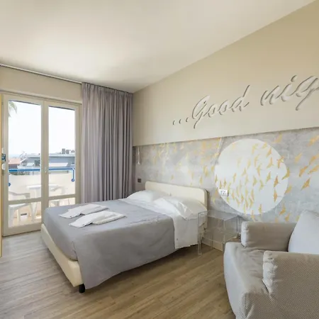 Ξενοδοχείο Jerry - Beachfront & Private Pool 3*