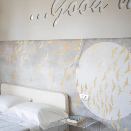 Jerry - Beachfront & Private Pool Отель Гроттамаре