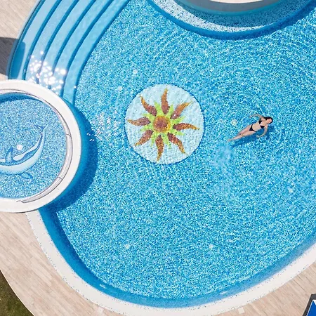 Jerry - Beachfront & Private Pool Ξενοδοχείο
