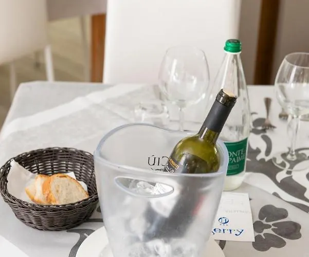 Hotel Jerry - Beachfront & Private Pool Grottammare