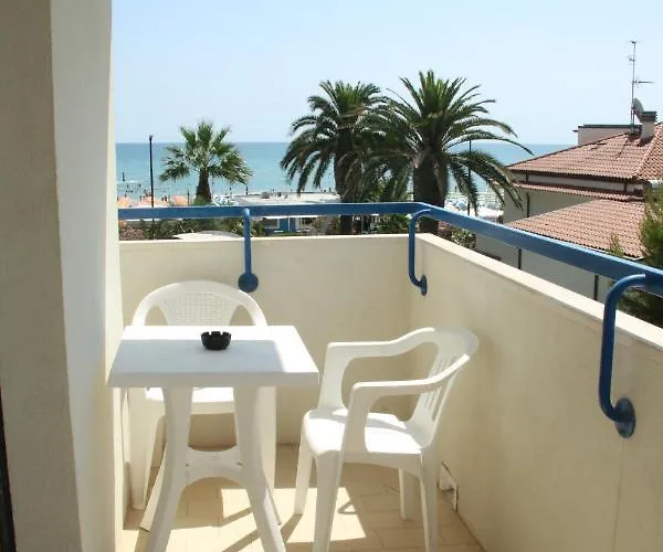 Jerry - Beachfront & Private Pool