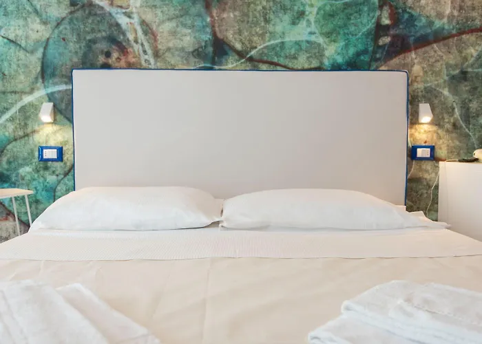 Hotel Jerry - Beachfront & Private Pool 3*