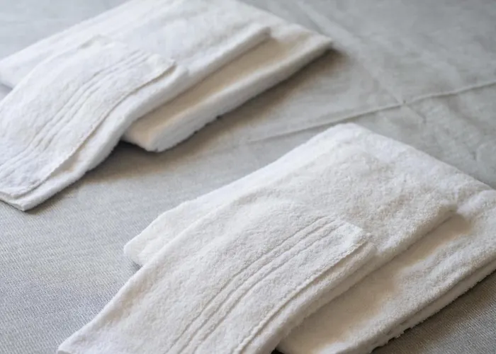 Jerry - Beachfront & Private Pool Hotel Grottammare