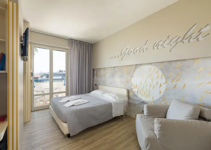 Hotel Jerry - Beachfront & Private Pool 3*