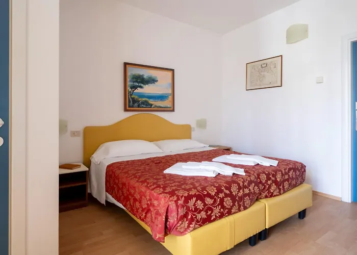 Hotel Jerry - Beachfront & Private Pool Grottammare