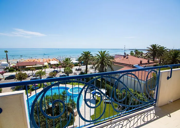 Jerry - Beachfront & Private Pool Grottammare