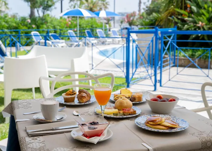 Hotel Jerry - Beachfront & Private Pool Grottammare