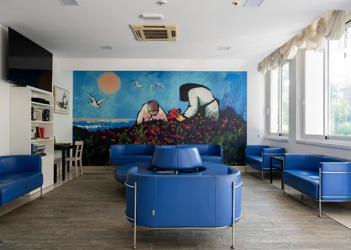 Jerry - Beachfront & Private Pool Grottammare