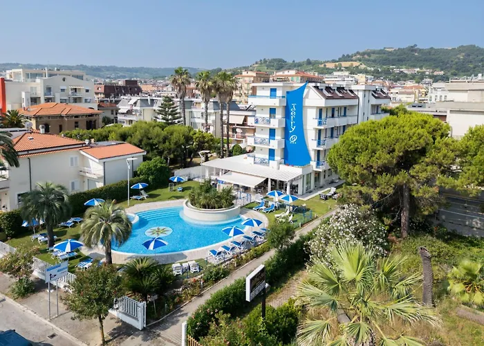 Hotel Jerry - Beachfront & Private Pool Grottammare