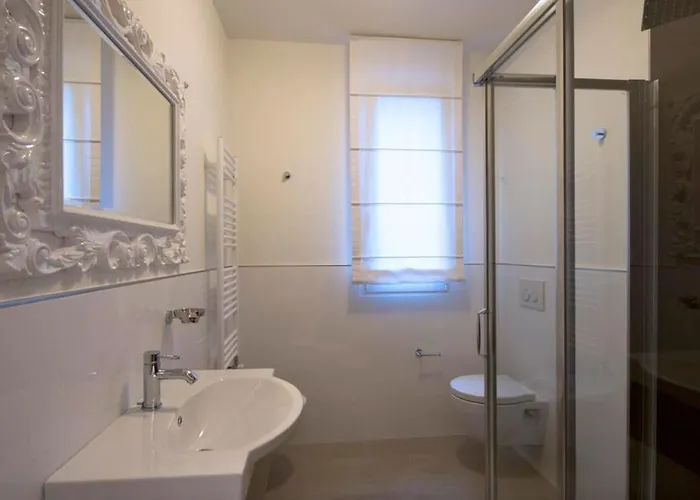 Jerry - Beachfront & Private Pool 3*