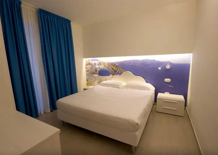 Hotel Jerry - Beachfront & Private Pool 3*